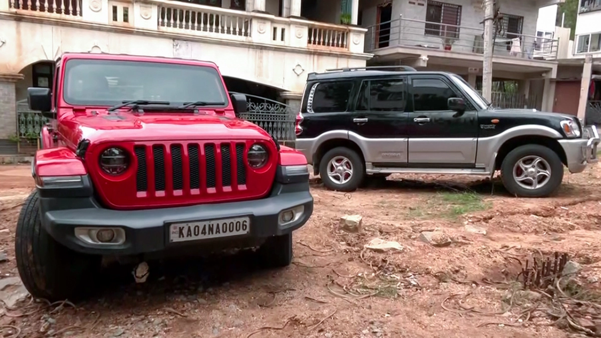 darshan-thoogudeepa-murder-case-driver-who-brought-renuka-swamy-to-bengaluru-surrenders-pavithra-gowda-latest-news